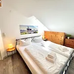 Neuschwansteinblick 129 *