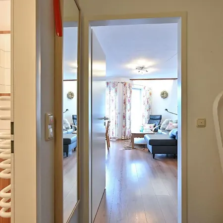 Neuschwansteinblick 129 *