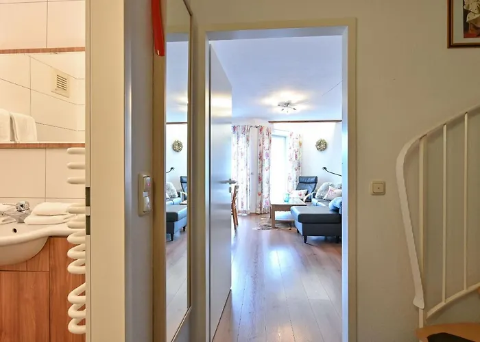 Neuschwansteinblick 129 *